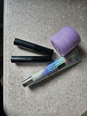 Clinique Purple Take The Day Off Balm with Black Mascaras and Primer Bundle